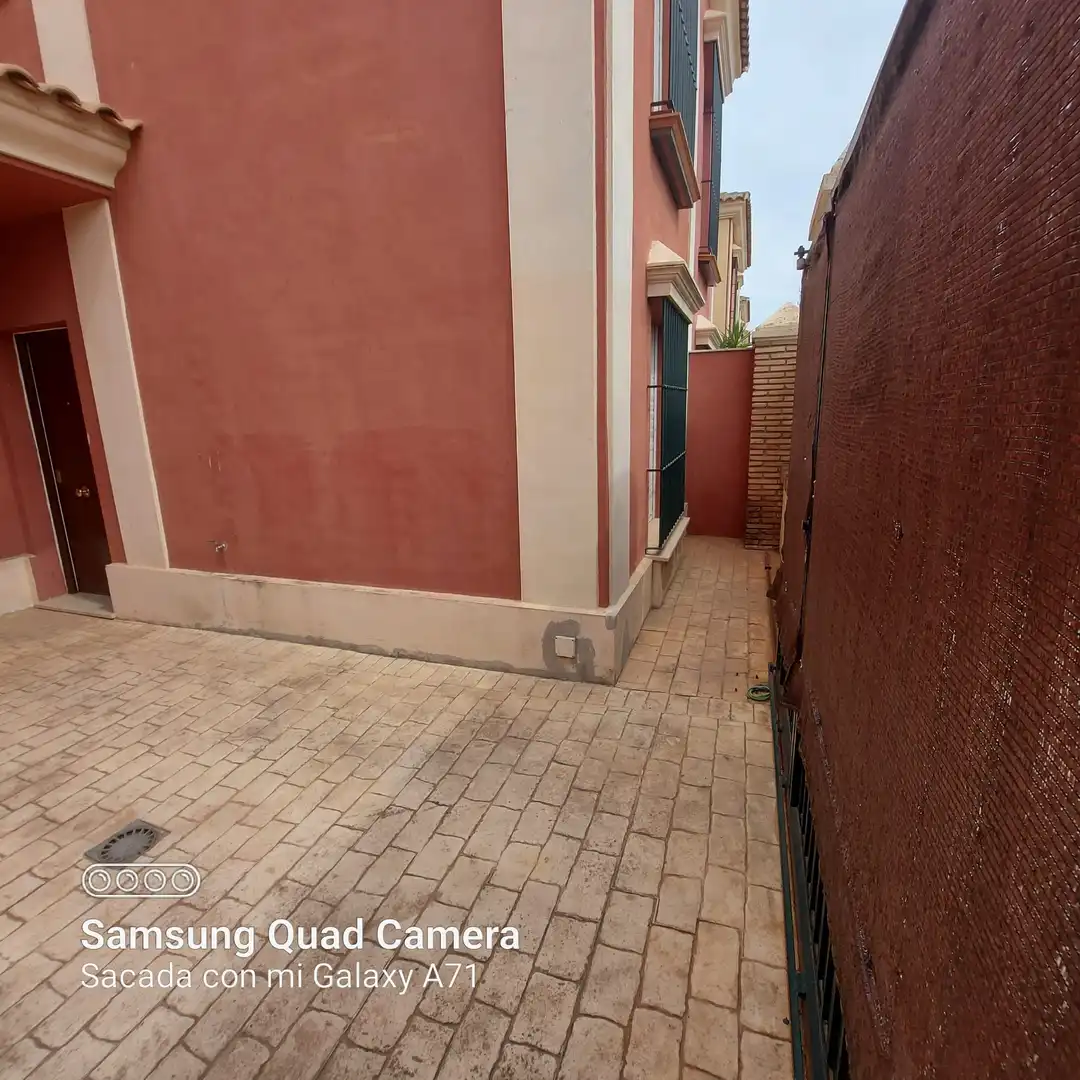 Exterior view of Houses for rent in Brenes  with Air Conditioner, Heating and Washing machine