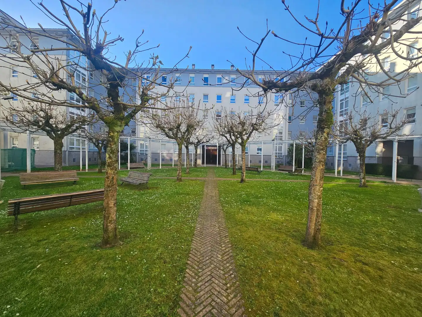 Vista exterior de Piso de alquiler en Santiago de Compostela  con Calefacción