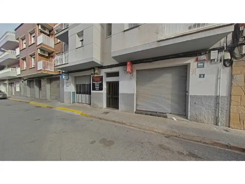 Gewerbefläche zum Verkauf in Calle Rafael De Casanova