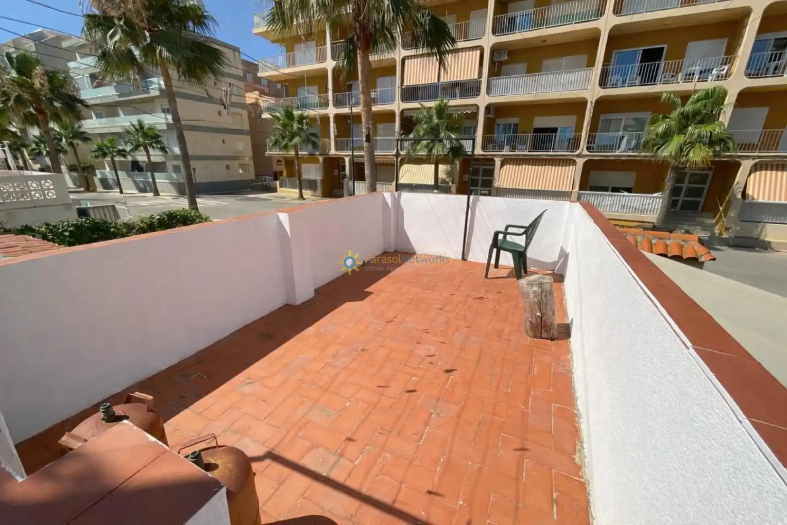 Terrassa de Casa o xalet en venda en Miramar amb Aire condicionat, Jardí privat i Terrassa