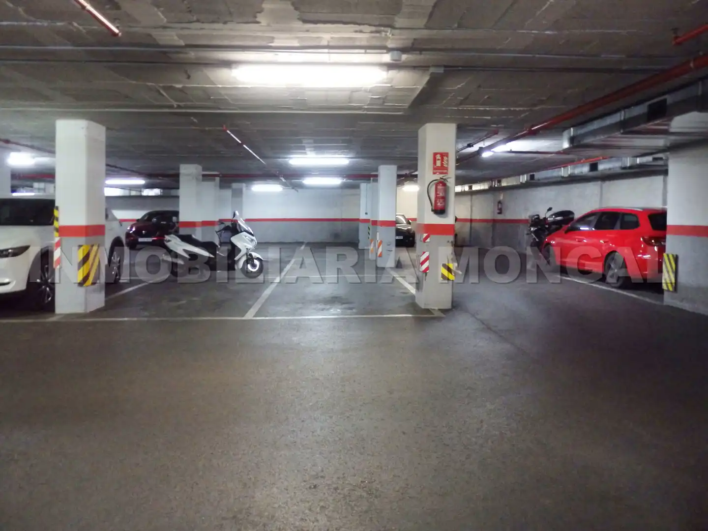 Einzelparkplatz zur Miete in Carrer d'Antoni Gaudí 102, imagen 4