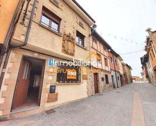 Vista exterior de Casa o xalet en venda en Redecilla del Camino amb Calefacció, Jardí privat i Terrassa
