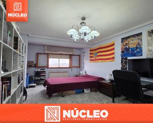 Habitación de Piso en venta en  Zaragoza Capital con Aire acondicionado, Calefacción y Terraza