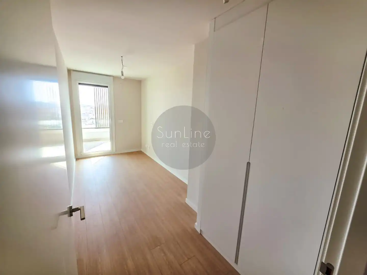 Appartamento con terrazza in affitto a Calle Doctor Domagk, imagen 7