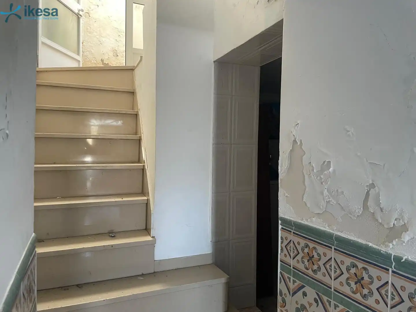 Casa adosada en venta en Constantina