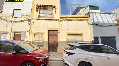 Foto 2 de Casa o xalet en venda a Calle Memorias, 74, Plaza de Toros - Santa Rita, Almería