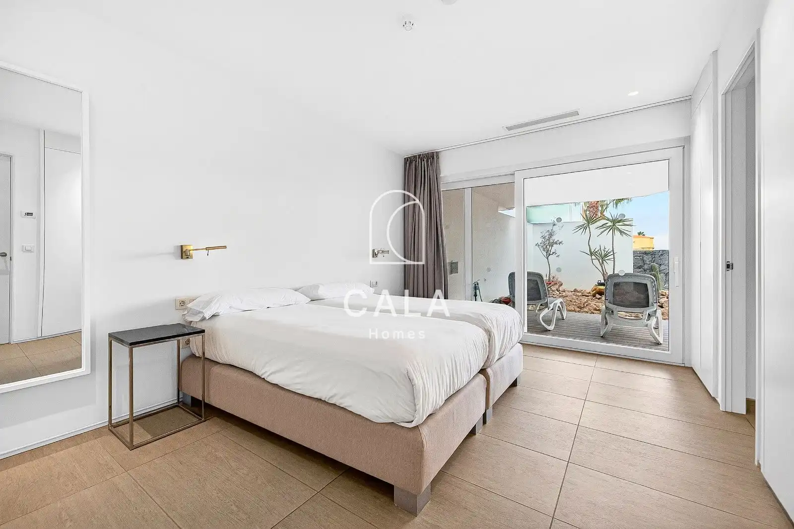 Dormitori de Apartament en venda en Adeje amb Aire condicionat, Calefacció i Terrassa