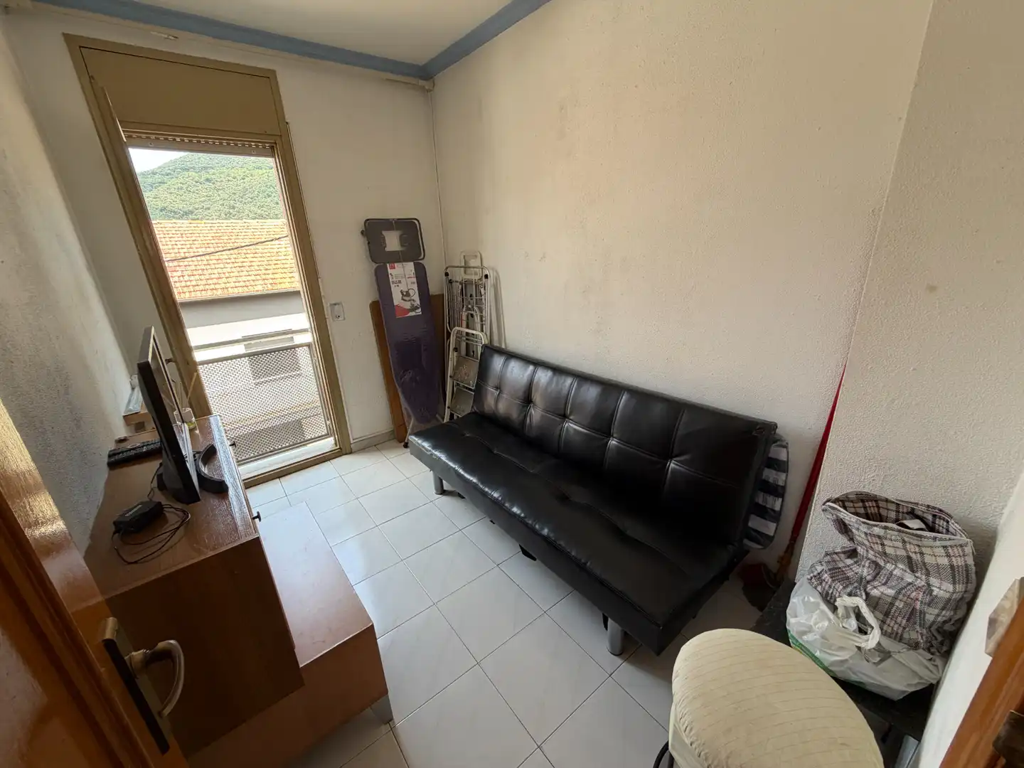 Dormitori de Casa adosada en venda en Olot amb Calefacció, Terrassa i Balcó