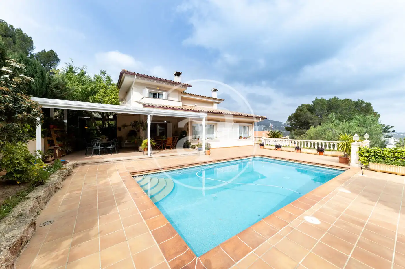 Vista exterior de Casa o xalet en venda en Calvià amb Aire condicionat, Calefacció i Jardí privat