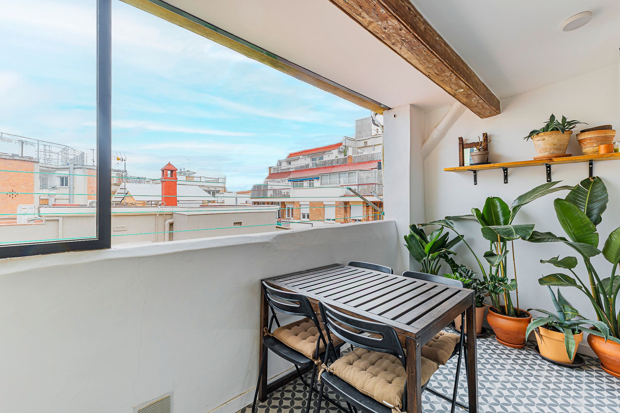 Balcony of Apartment for sale in  Barcelona Capital  with Air Conditioner, Heating and Terrace