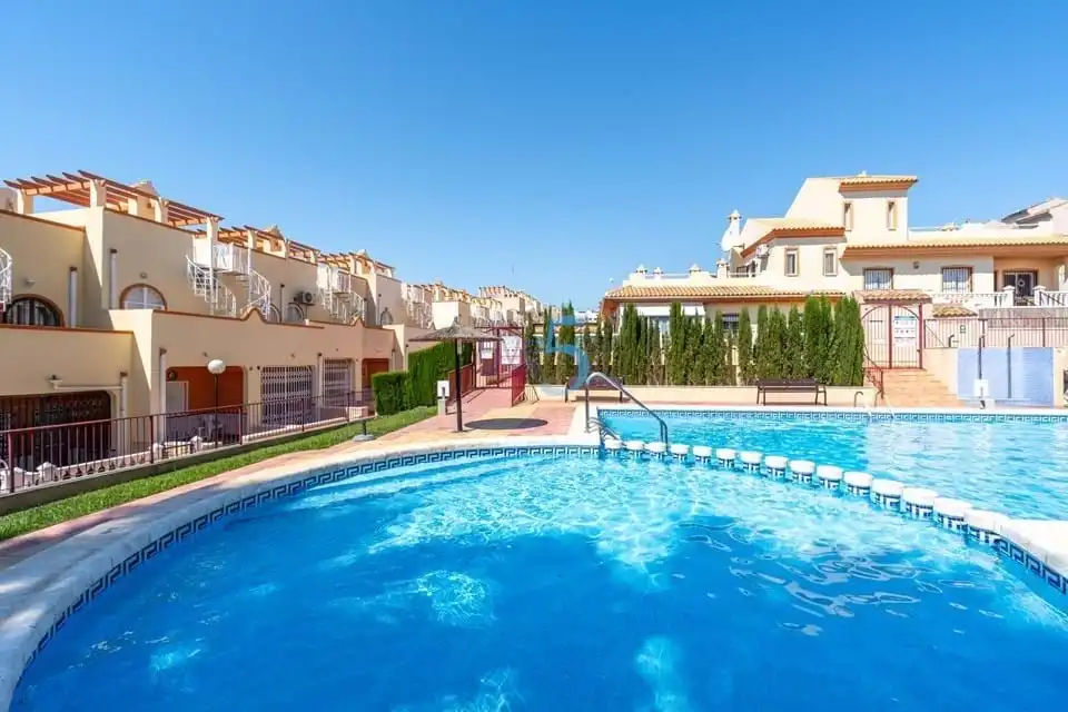 Maison mitoyenne avec terrasse à vendre à Orihuela Costa, imagen 2