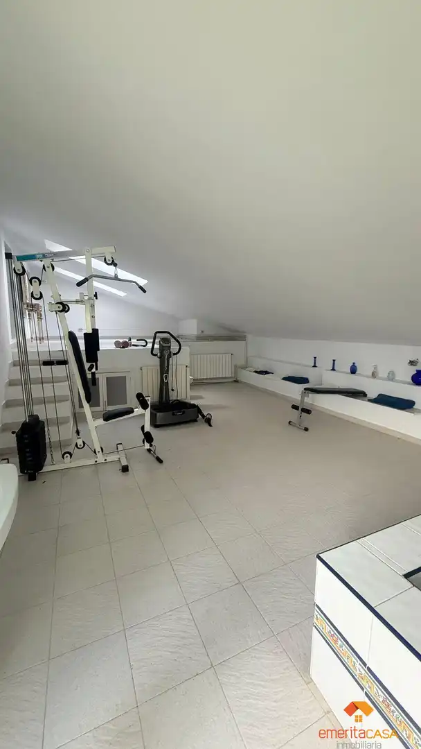 Houses for sale in Mérida  with Air Conditioner, Heating and Swimming Pool