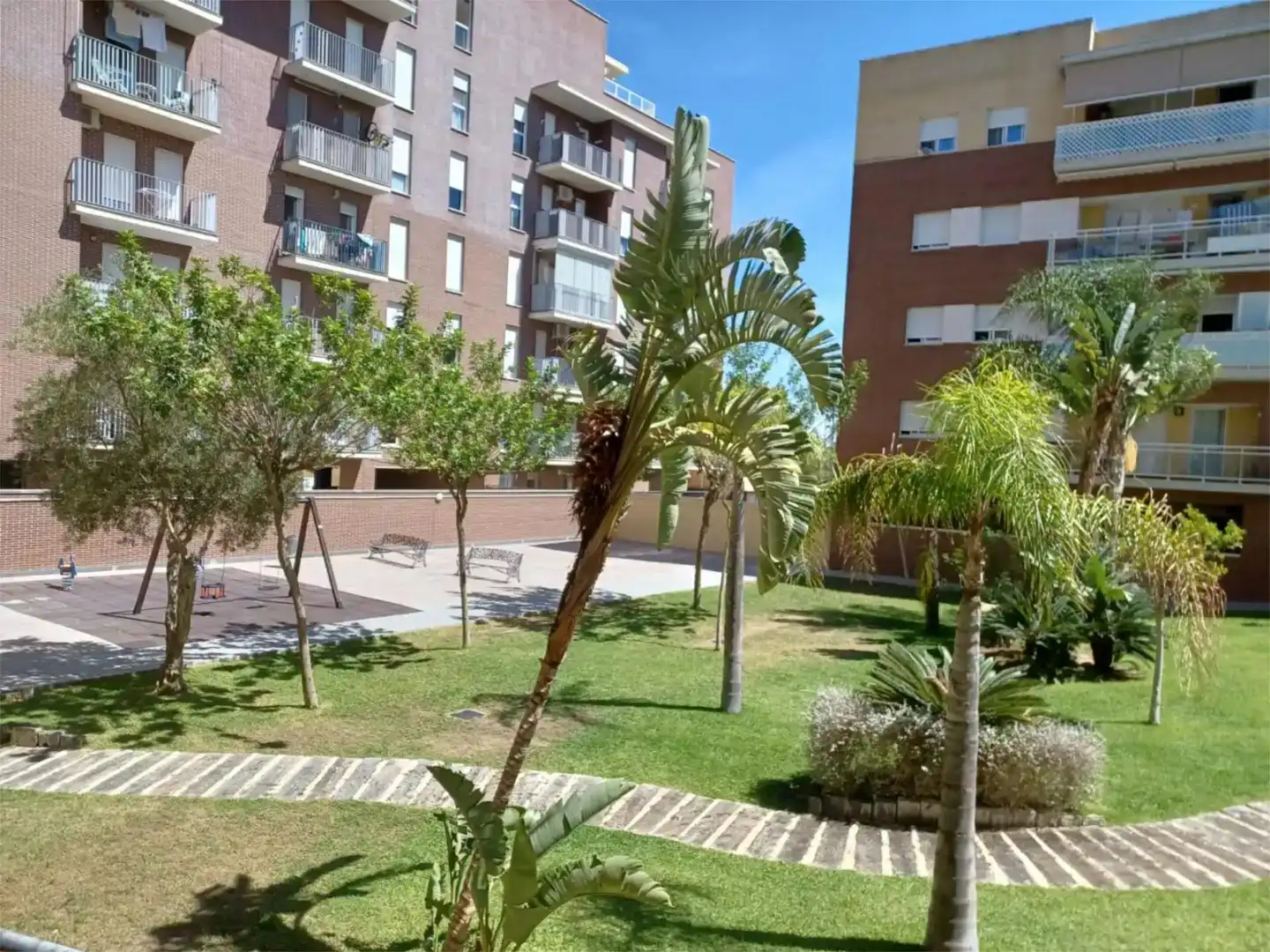 Jardí de Pis de lloguer en Puerto Real amb Piscina i Balcó