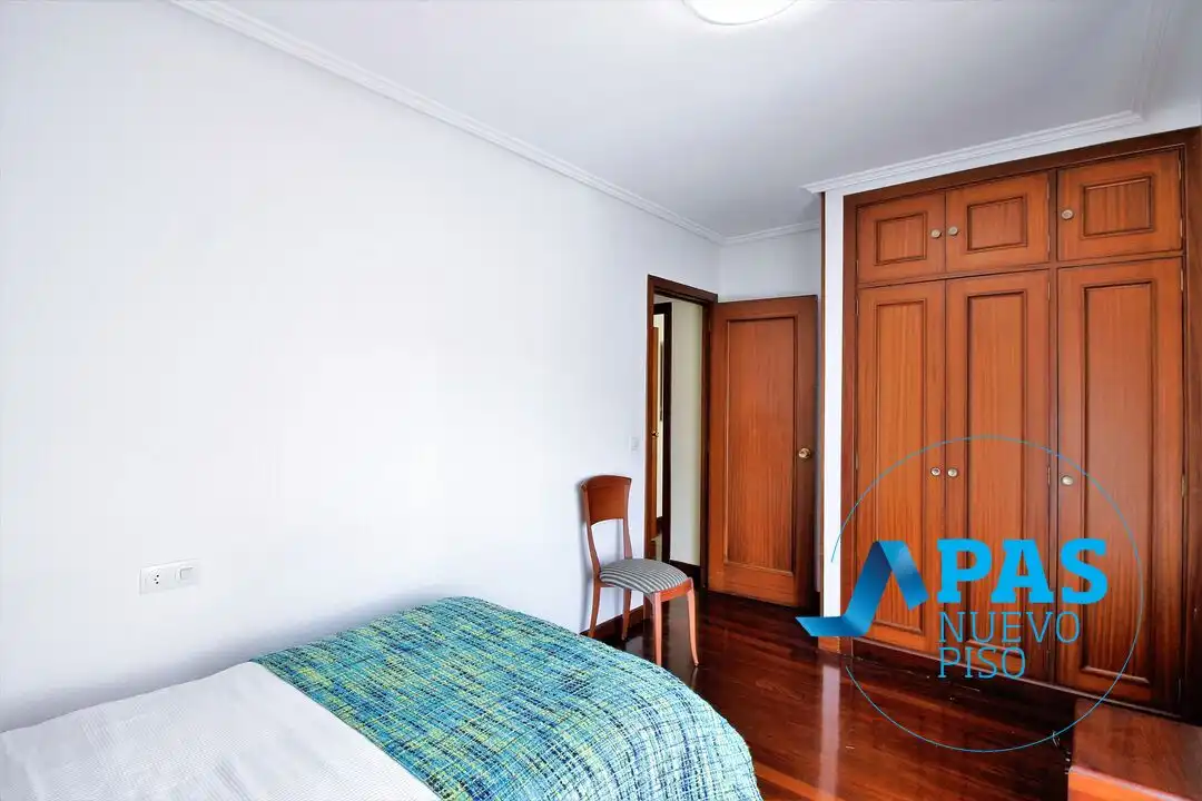 Schlafzimmer von Wohnung zum Verkauf in Santander mit Heizung und Abstellraum