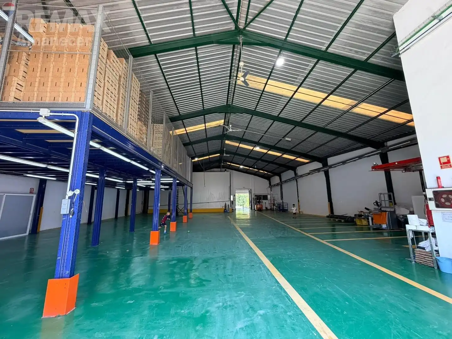 Fabrikhallen zur Miete in Castelló de Rugat, Valencia