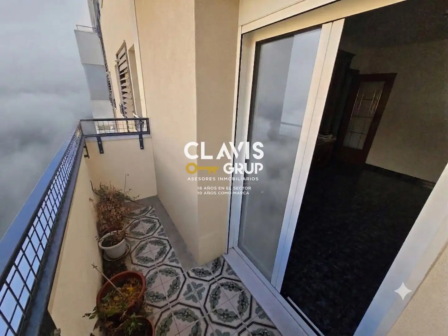 Wohnung mit Terrasse zum Verkauf in Nou Barris