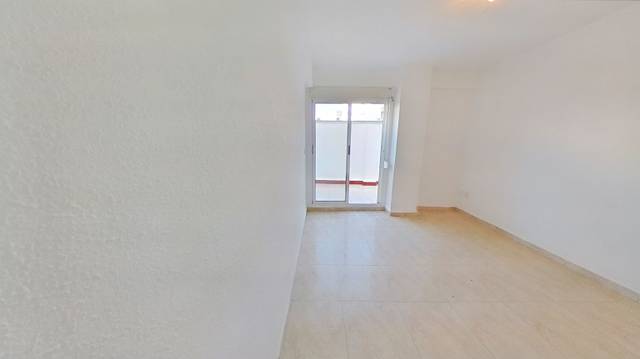 Piso en Alquiler en Torrefiel