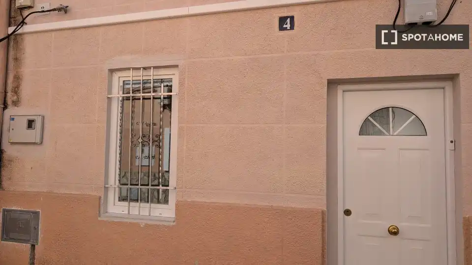 Vista exterior de Pis de lloguer en Valencia amb Aire condicionat, Calefacció i Moblat