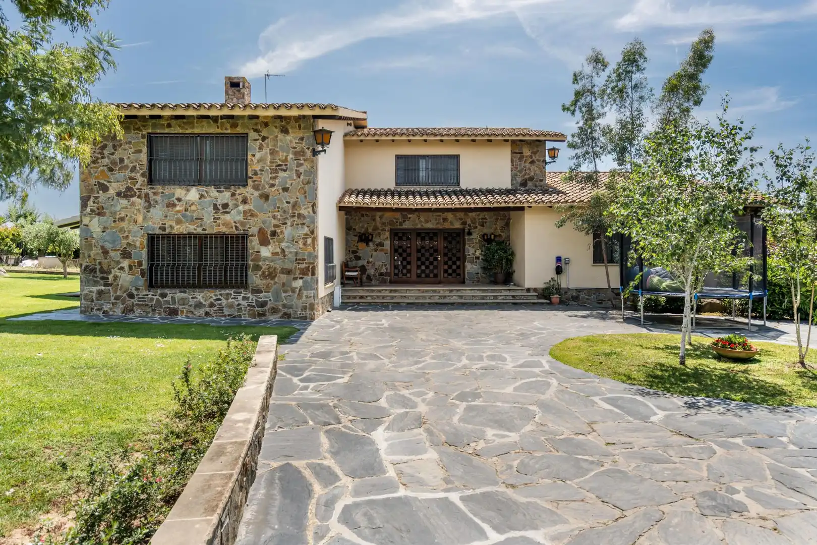 Vista exterior de Casa o xalet en venda en Cardedeu amb Calefacció, Jardí privat i Terrassa
