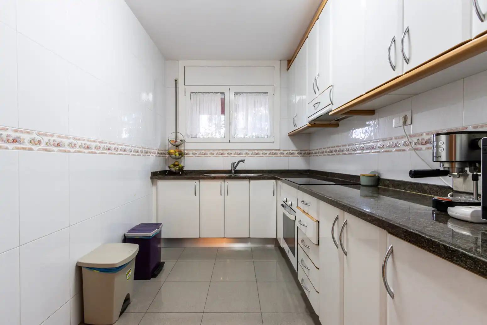 Cocina de Piso en venta en Terrassa con Calefacción y Balcón