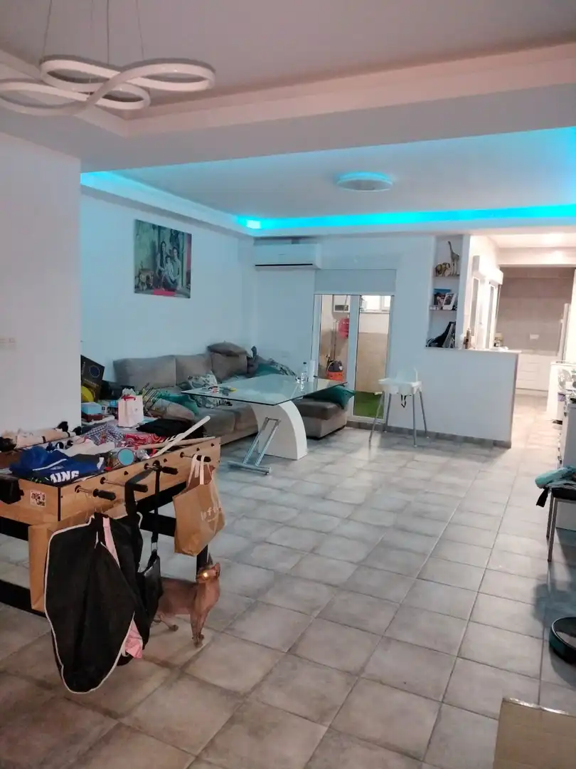 Sala d'estar de Casa o xalet en venda en Dos Hermanas amb Aire condicionat, Calefacció i Terrassa