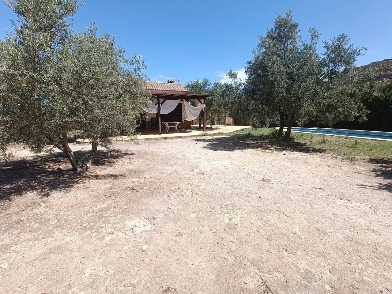 Country homes for sale in Moraleda de Zafayona  with Private garden, Swimming Pool and Furnished