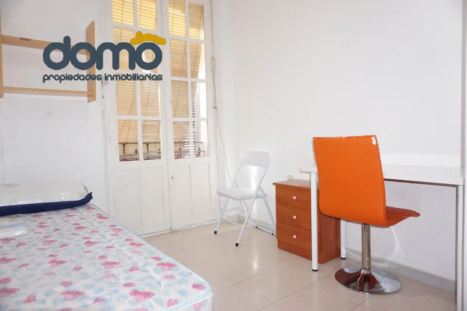 Wohnung zur Miete in Granada mit Möbliert und Balkon