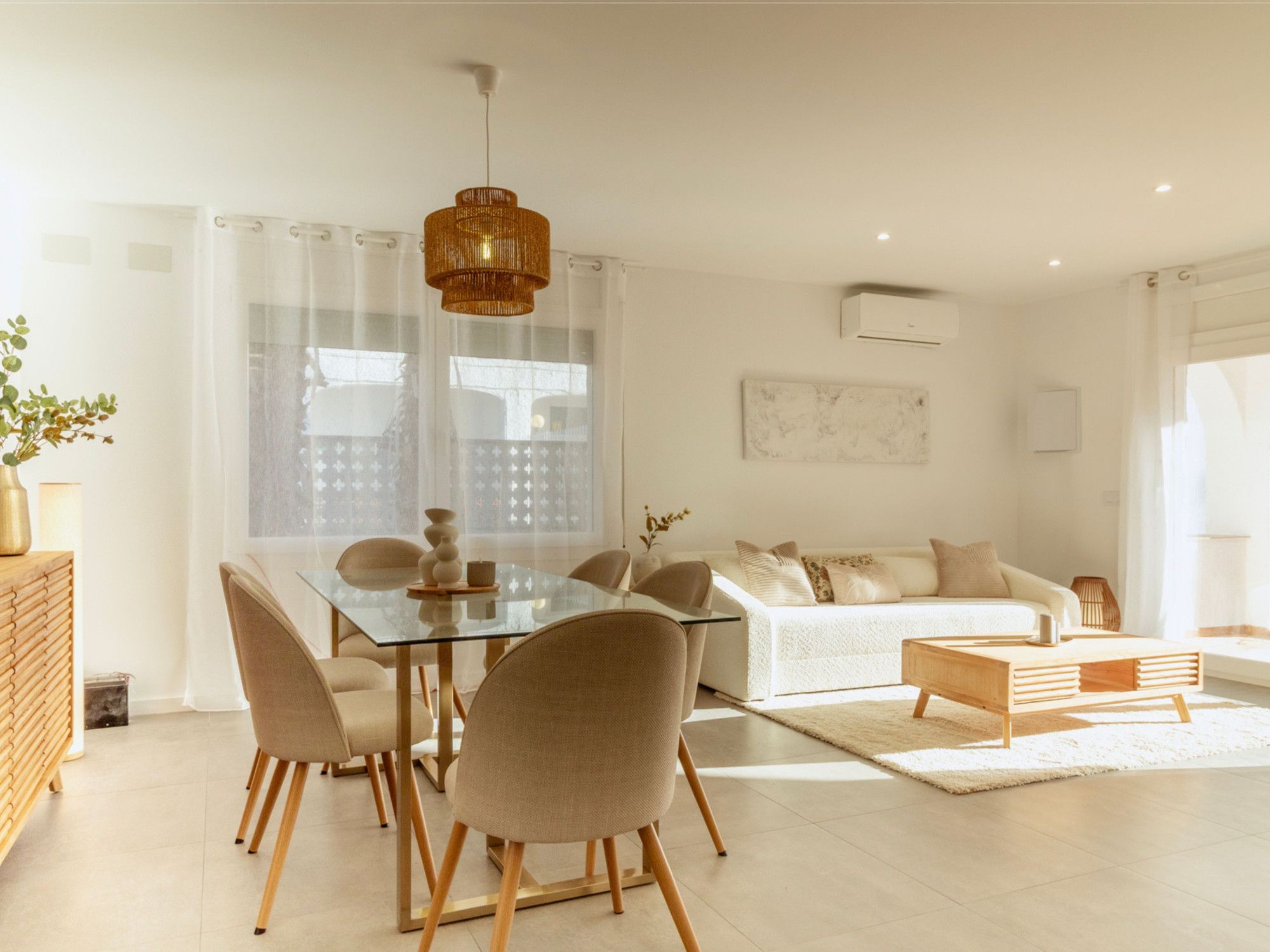 Living room of Planta baja for sale in Empuriabrava  with Air Conditioner, Heating and Terrace
