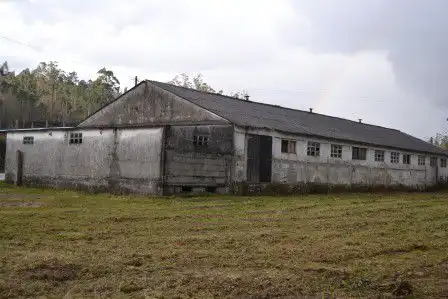 Vista exterior de Nave industrial en venta en Barro