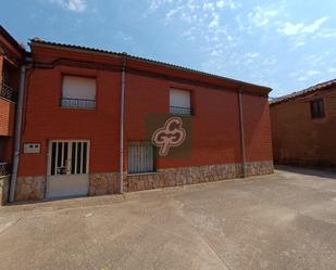Exterior view of House or chalet for sale in Alcubilla de Nogales