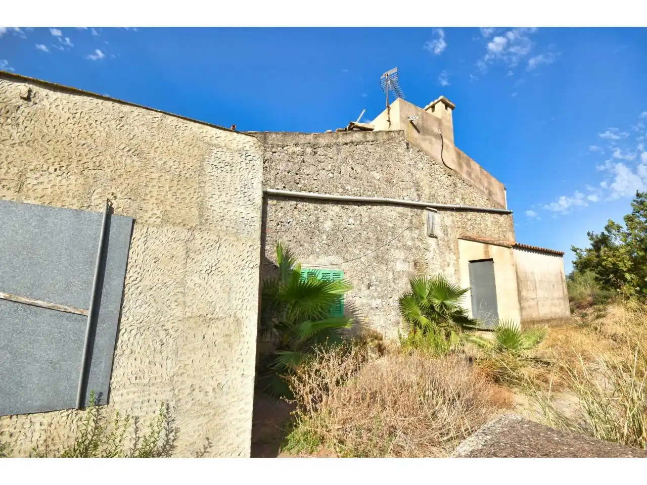 Vista exterior de Finca rústica en venda en Santa Margalida amb Aire condicionat, Calefacció i Jardí privat