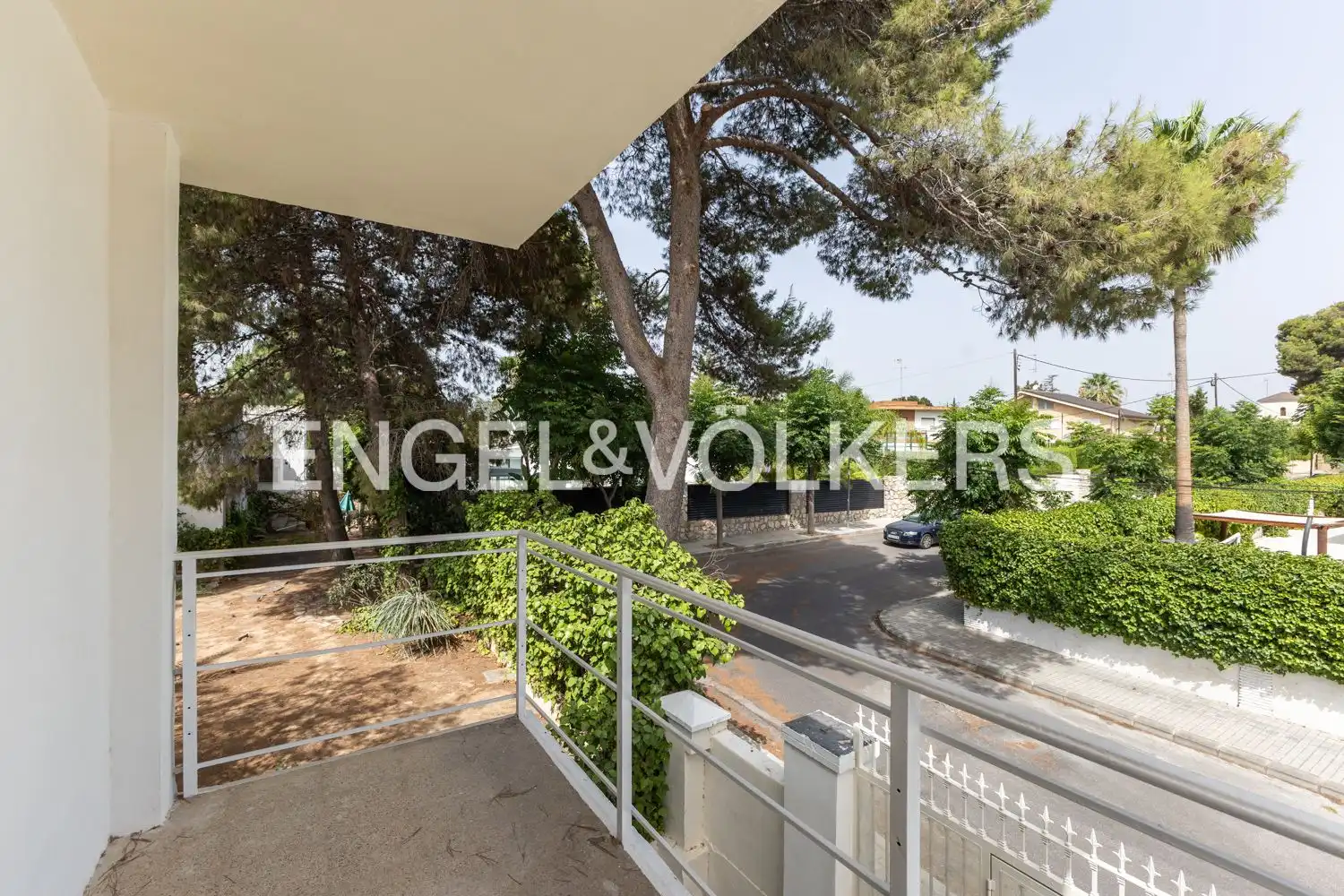 Vista exterior de Casa o chalet en venta en Paterna con Calefacción, Jardín privado y Terraza