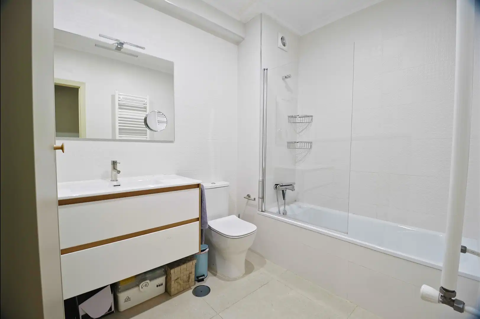 Baño de Piso en venta en Vigo  con Calefacción, Parquet y Terraza
