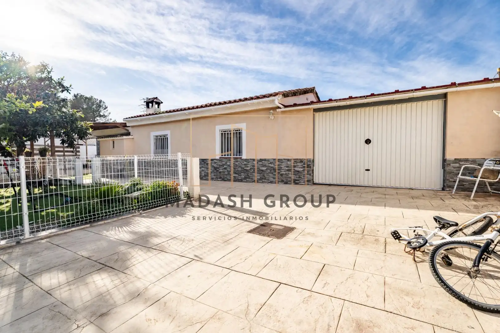 Vista exterior de Casa o chalet en venta en Mont-roig del Camp con Aire acondicionado, Trastero y Piscina