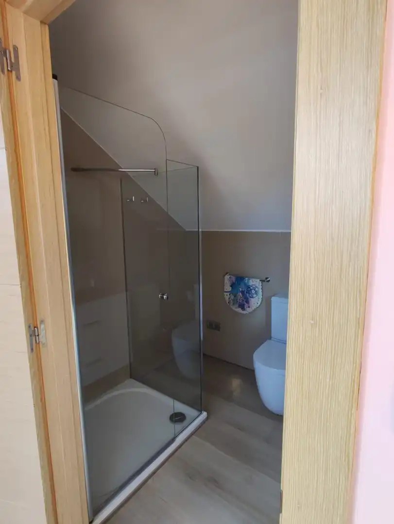 Baño de Casa o chalet de alquiler en Miengo con Calefacción, Jardín privado y Amueblado