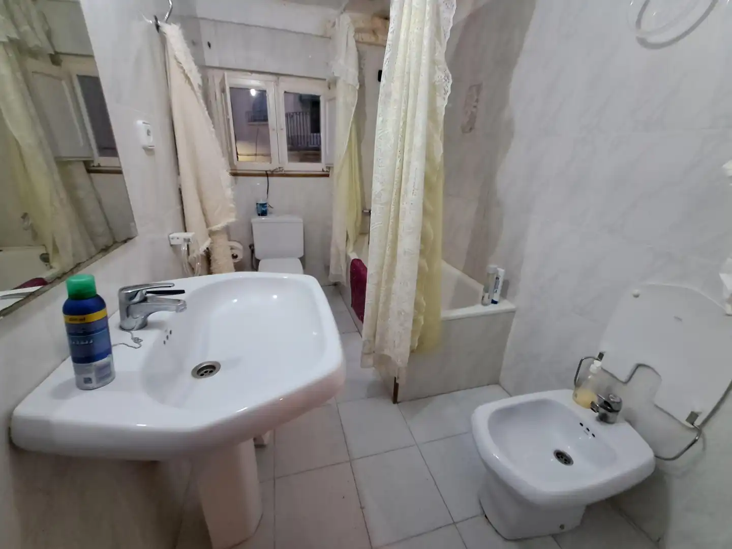 Baño de Finca rústica en venta en Riba-roja d'Ebre con Aire acondicionado y Trastero