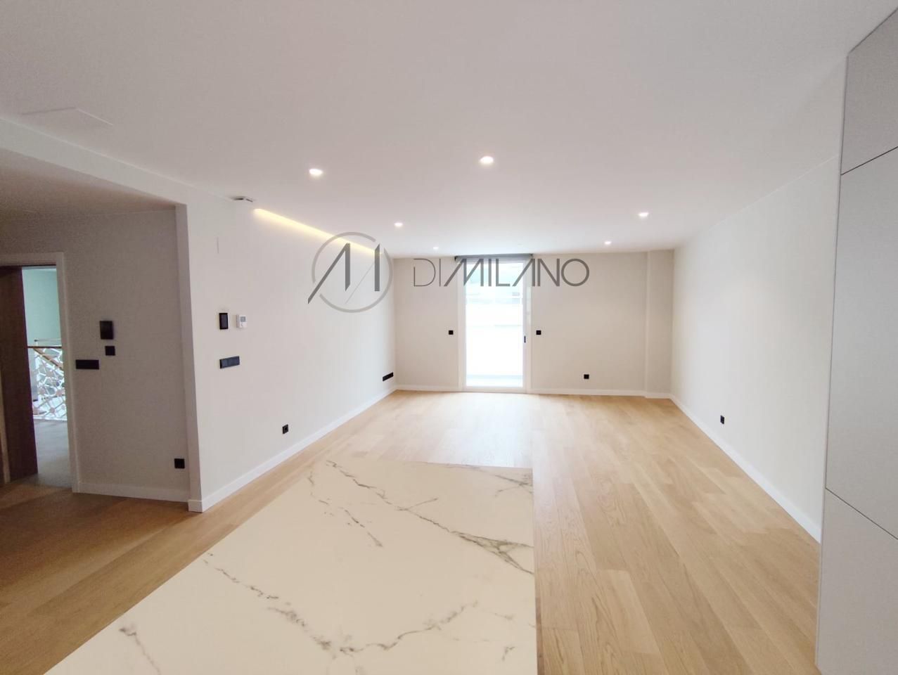 Living room of Flat for sale in Vigo   with Air Conditioner, Heating and Terrace