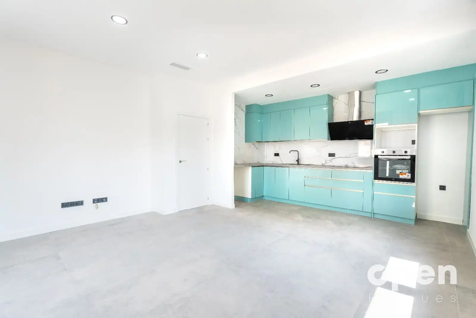 Küche von Wohnung zum Verkauf in Terrassa mit Klimaanlage, Heizung und Terrasse