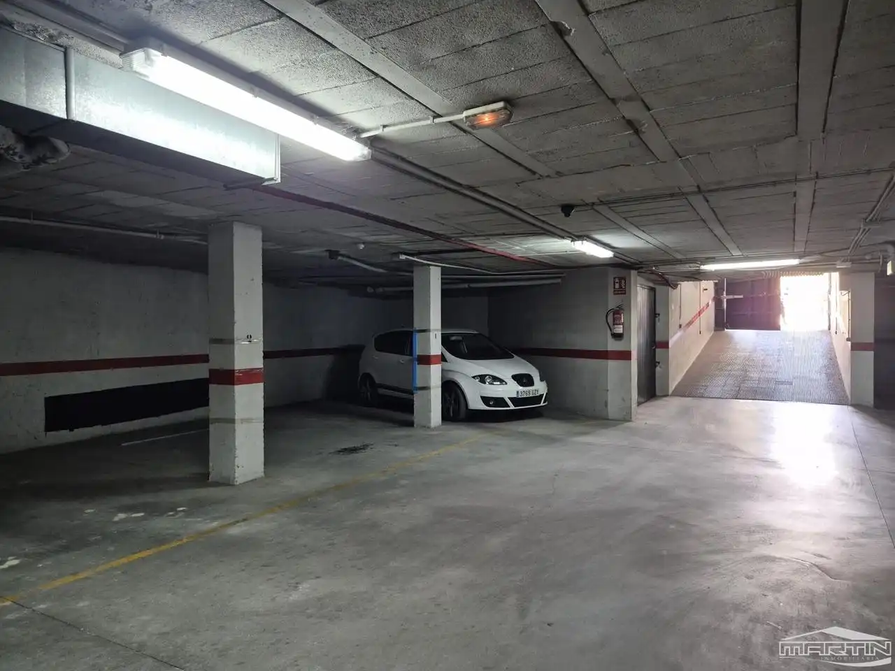 Parking de Planta baja en venta en Lucena con Aire acondicionado, Terraza y Trastero