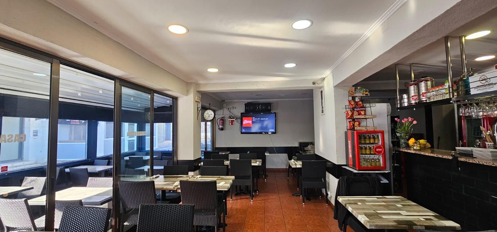 Premises for sale in L'Escala  with Air Conditioner, Terrace and Furnished