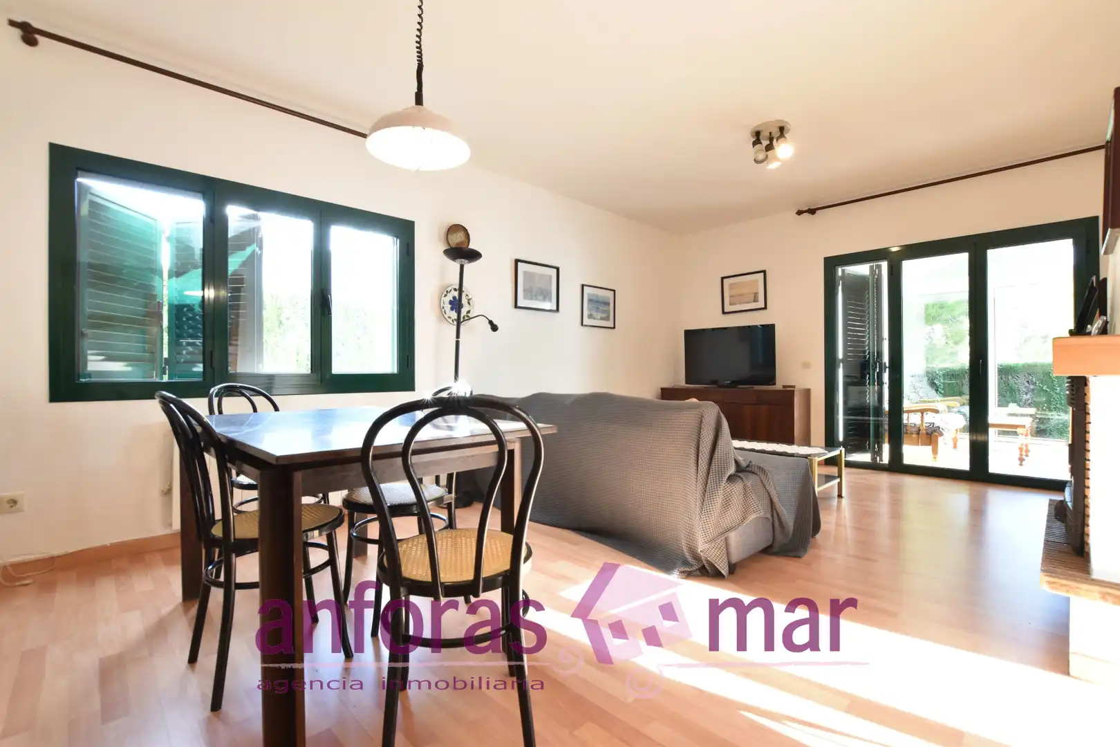 Living room of Houses for sale in El Vendrell  with Heating, Private garden and Terrace