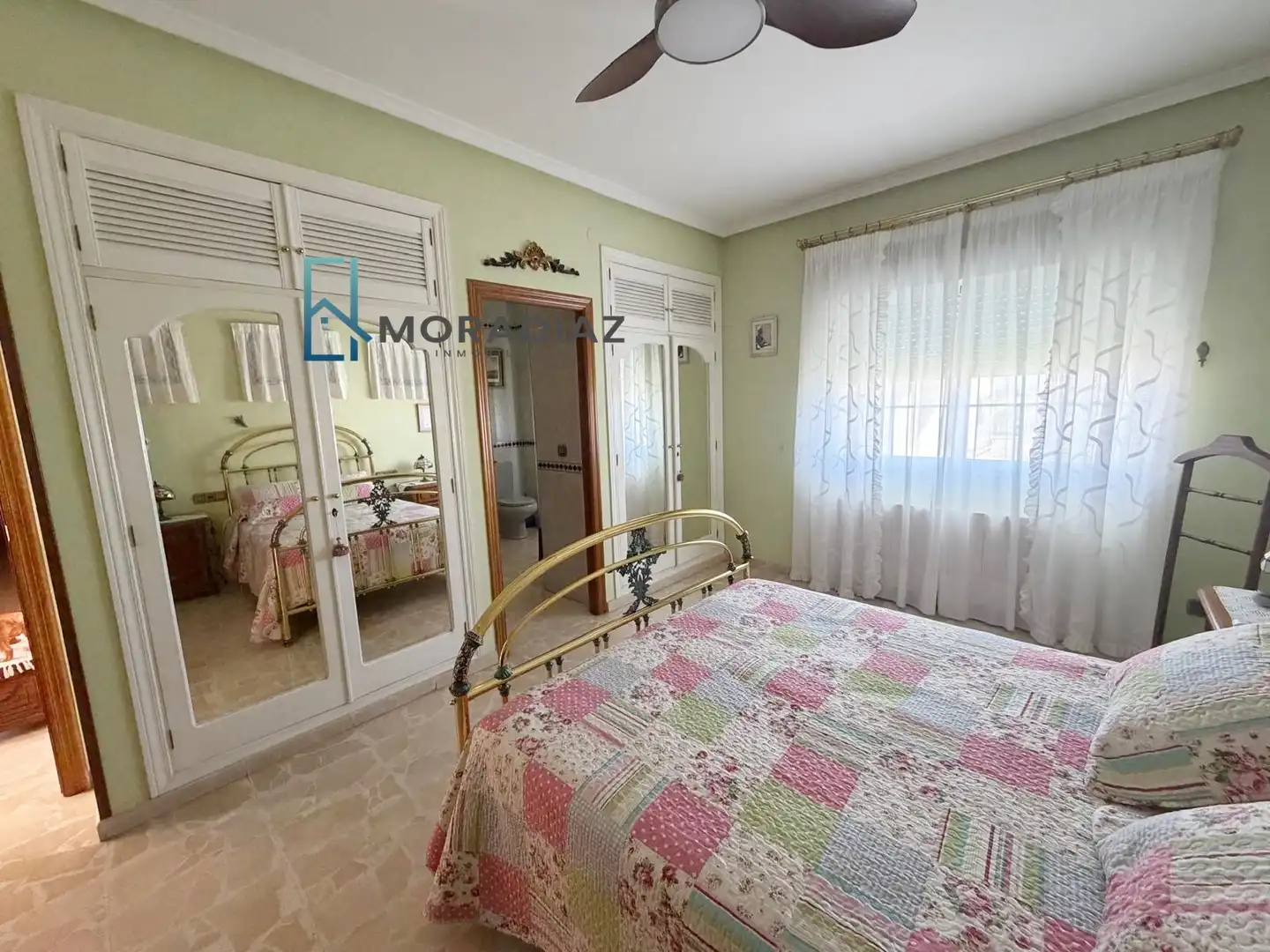 Bedroom of Detached homes for sale in Villanueva de la Serena  with Air Conditioner, Heating and Private garden
