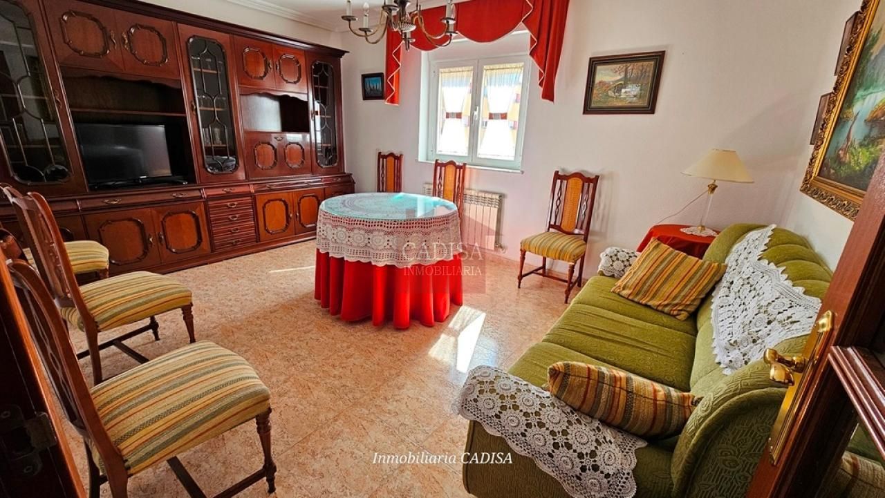 Sala d'estar de Pis de lloguer en Salamanca Capital amb Calefacció i Moblat