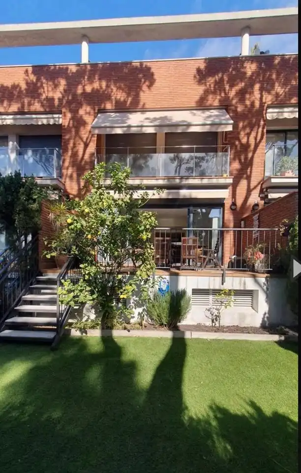 Adossat amb terrassa de lloguer a Gavà Mar