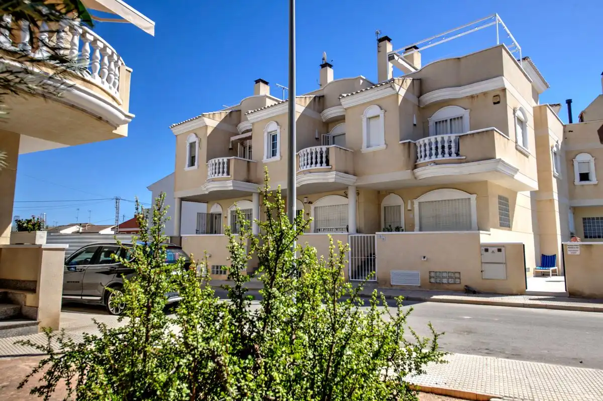 Casa a schiera con terrazza in vendita a Calle de la Gramaera, imagen 3