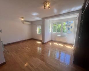 Living room of Flat to rent in  Madrid Capital  with Air Conditioner