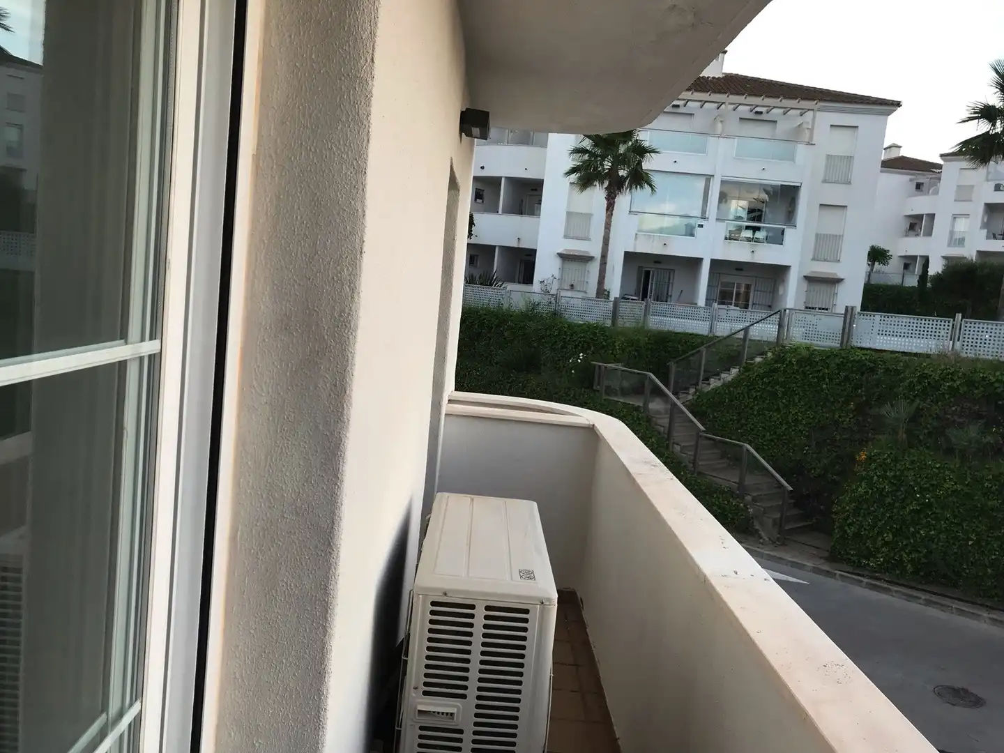 Terrasse von Wohnungen zum Verkauf in Manilva mit Klimaanlage, Terrasse und Abstellraum