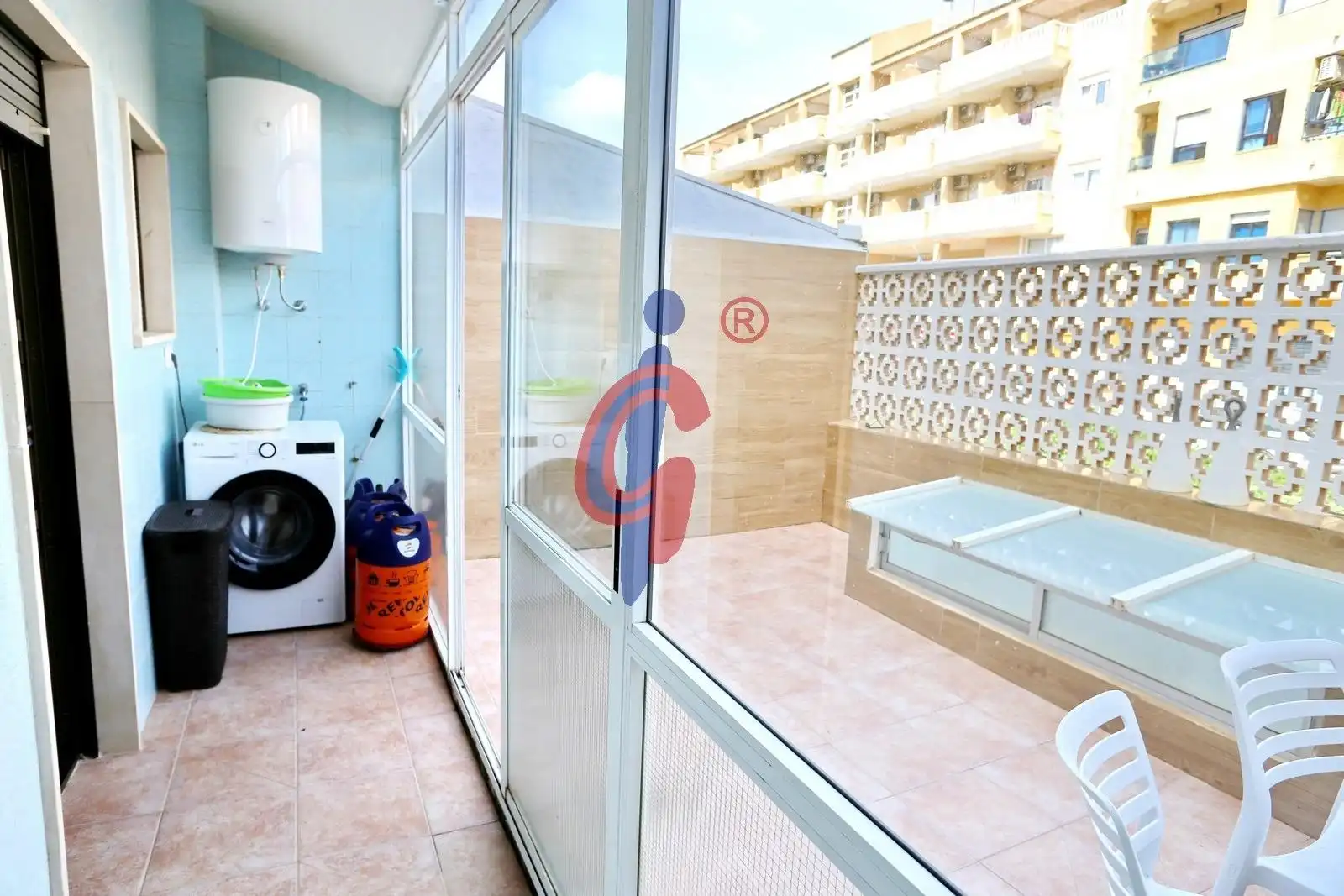 Casa adosada en venta en Guardamar del Segura con Aire acondicionado, Terraza y Amueblado