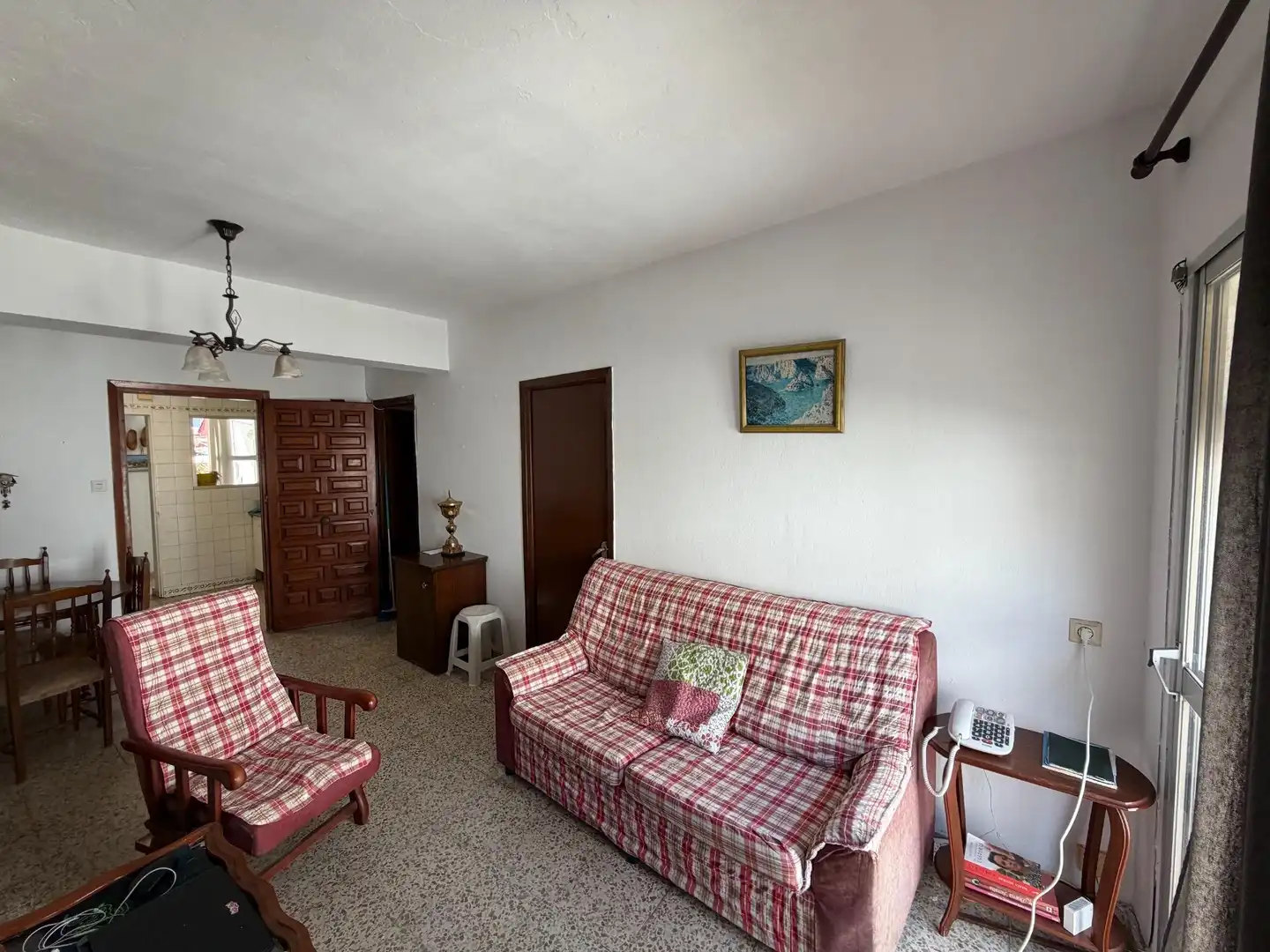 Sala d'estar de Casa adosada en venda en Marbella amb Terrassa, Moblat i Balcó