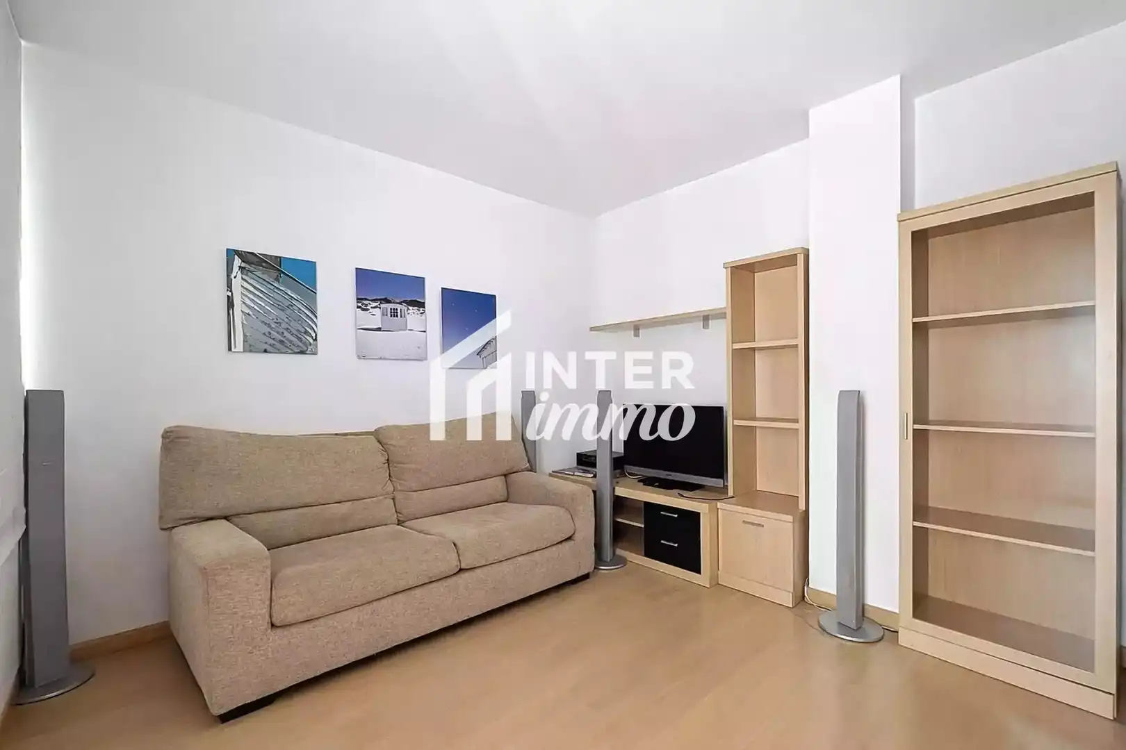 Sala de estar de Piso en venta en Roses con Terraza, Piscina y Amueblado